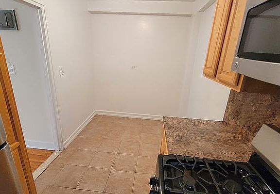 3rd image of 211-02 75th Ave APT 6J