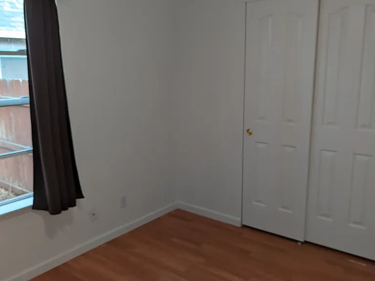 514 Holbrook St — Photo 17