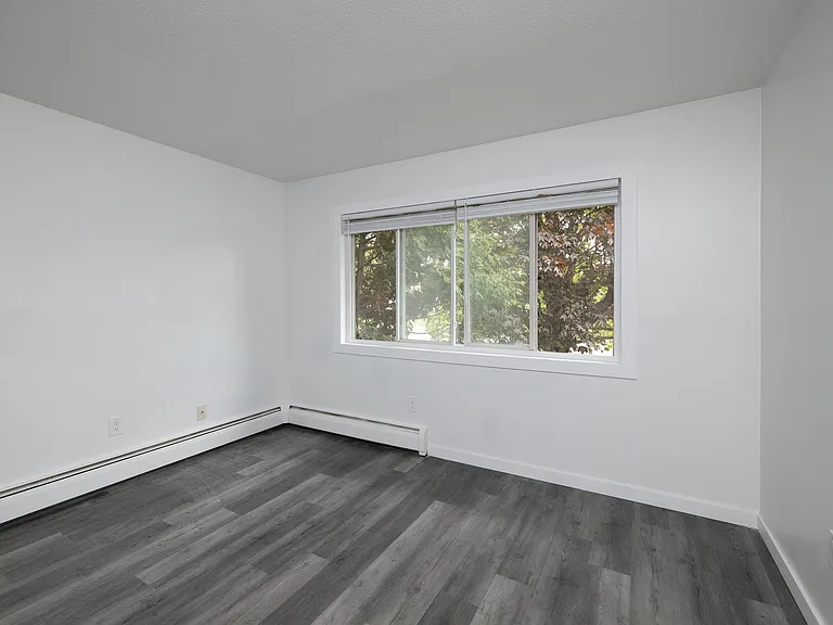 14946 Chorley Ave W #3 — Photo 8