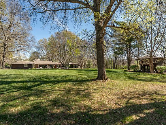 2nd image of 4780 E Farm Road 128