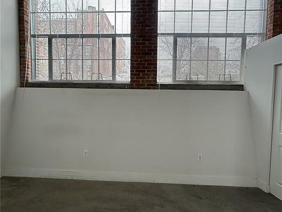 5th image of 180 Allen St Unit 104