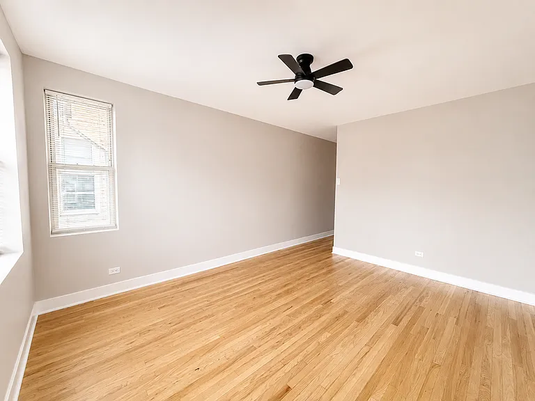 7516-24 N Seeley Ave — Photo 31