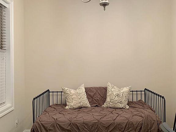 First floor bedroom/Den