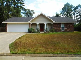 111 Honeysuckle Dr, Monroe, LA 71202
