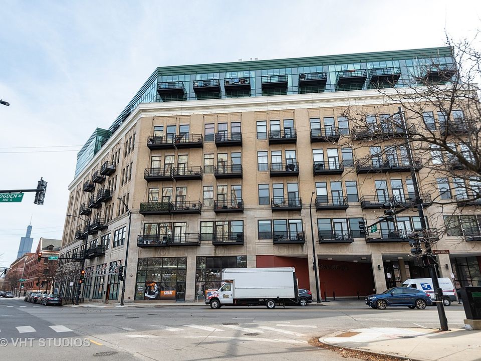 1st image of 1645 W Ogden Ave Unit 822