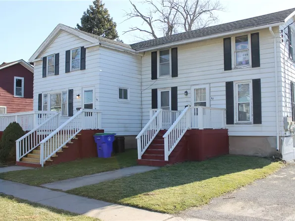 34 Caroline St, Albion, NY 14411