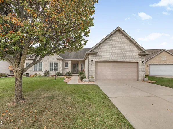 554 Weyworth Pl, Greenwood, IN 46142