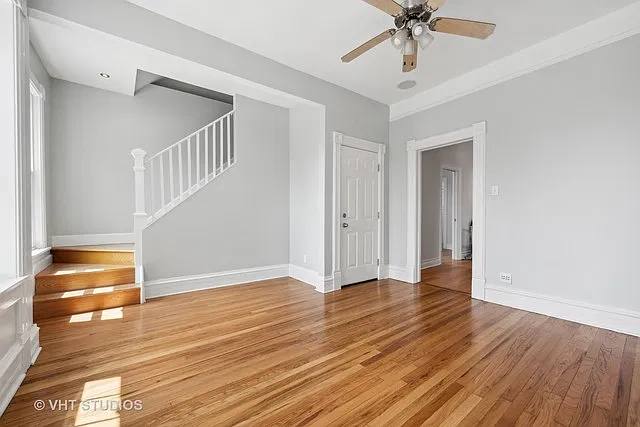2 bed, 1200 sqft, $3,600 — Photo 3