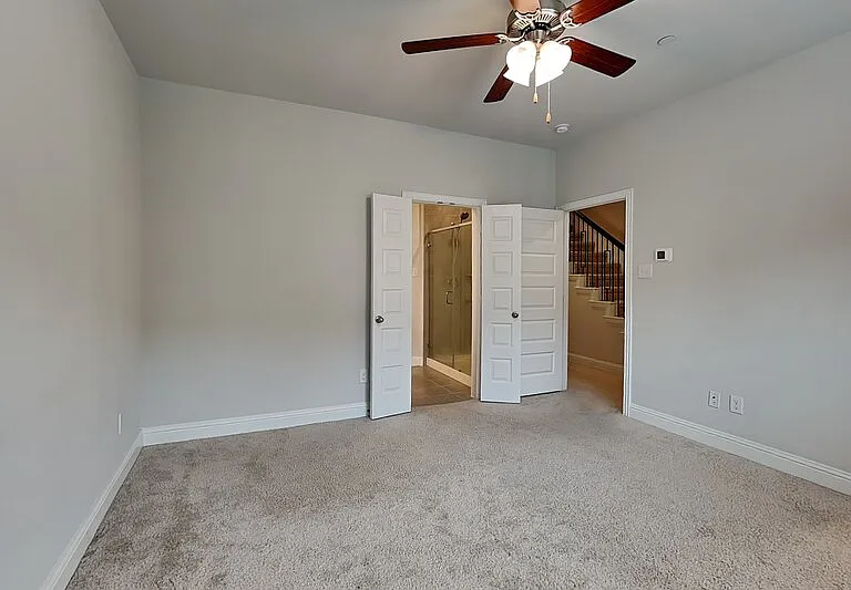 4417 Benton Ln — Photo 10