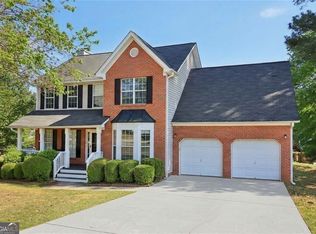 3382 Summit Glen Dr, Loganville, GA 30052