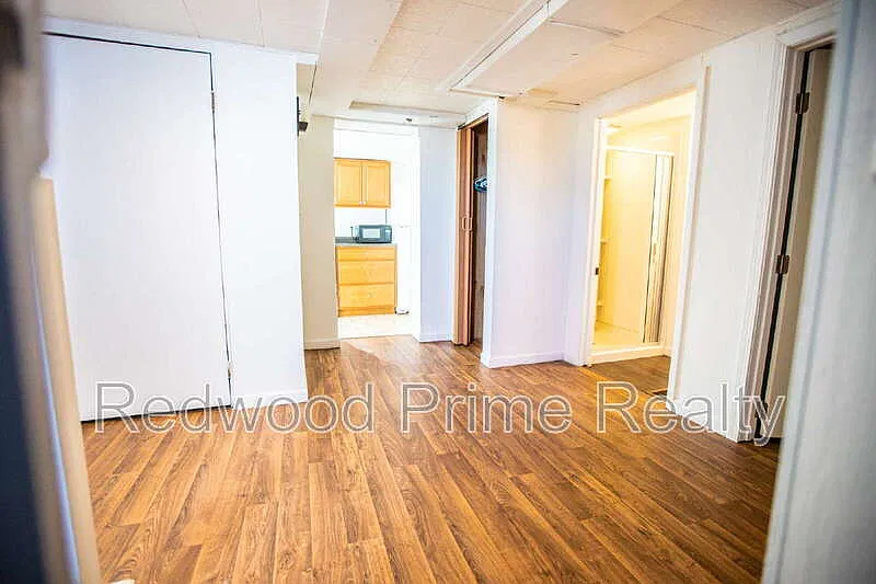 1 bed, 1.0 bath, $1,000 — Photo 4