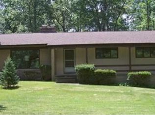 6553 Glenwillow Dr, North Royalton, OH 44133