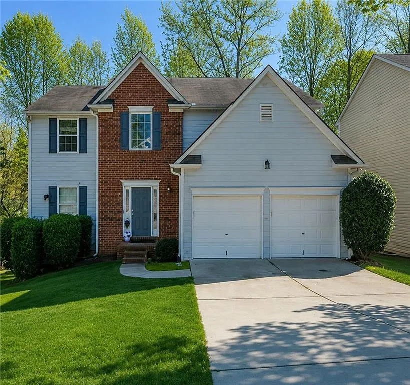 3 bed, 2.5 bath, 2112 sqft, $2,250 — Photo 1