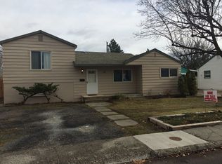 24 F St NE, Ephrata, WA 98823