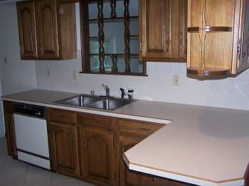 3rd image of 608 Twig Ln