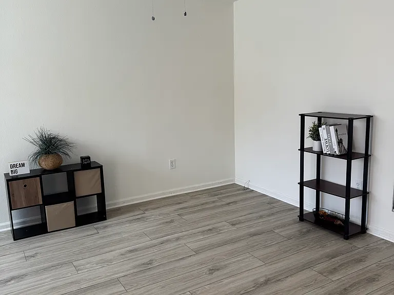 16915 Crenshaw Blvd #16 — Photo 3