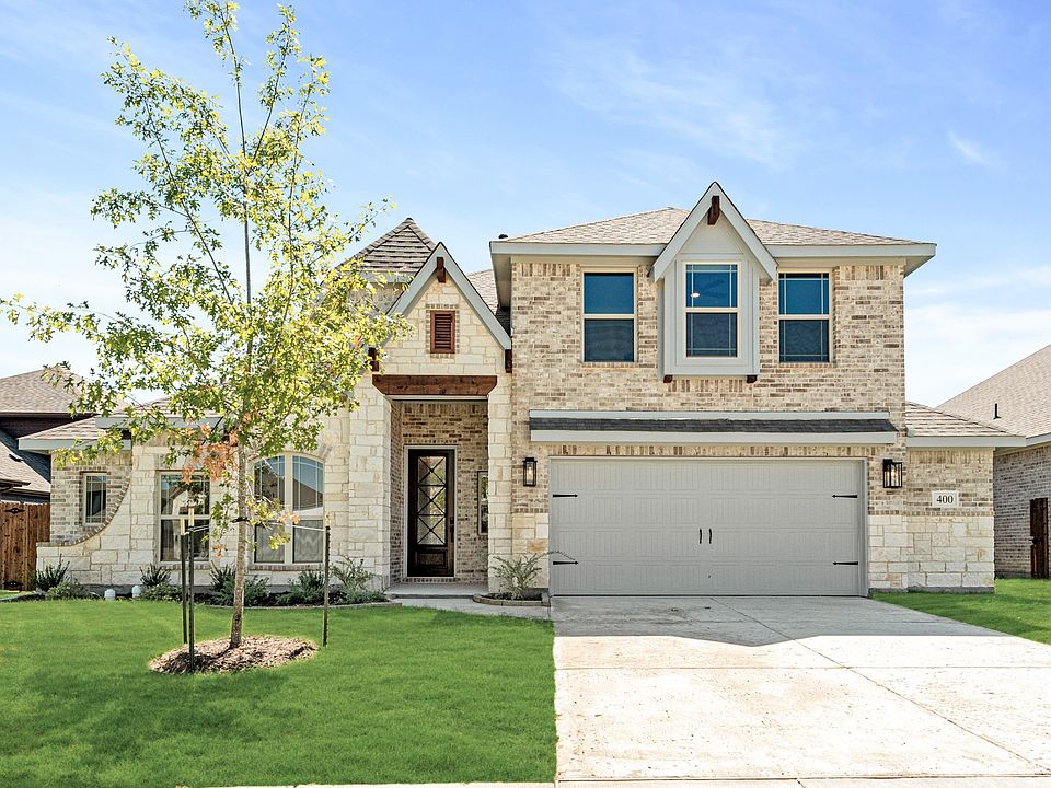 1st image of 400 Laurel Ln