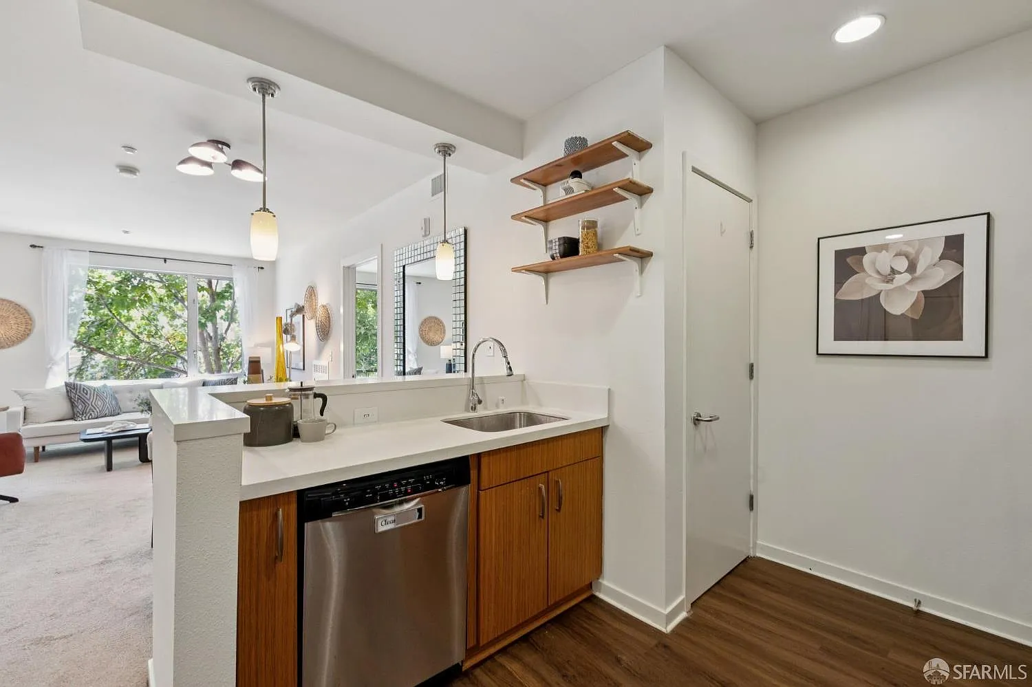 555 Bartlett St APT 206 - Photo 3