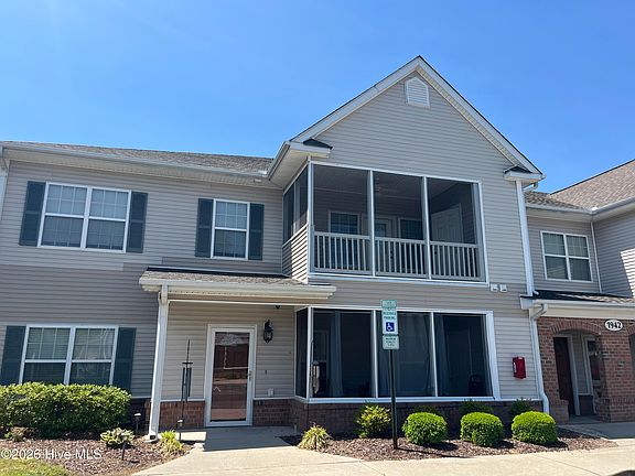 2nd image of 1942-201 Tara Ct