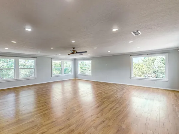490 Juan Tomas Rd, Tijeras, NM 87059