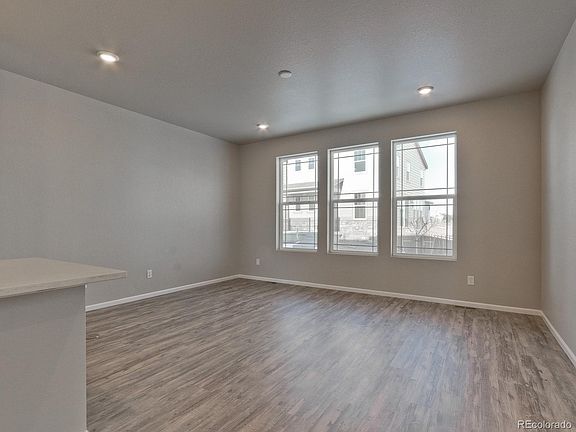 5th image of 7158 Othello St