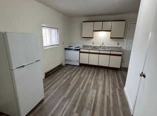 205 Nassau St #3, Elroy, WI 53929