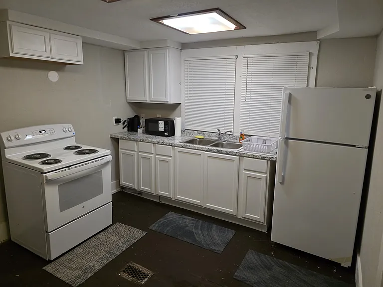 409 Wayne Ave — Photo 6
