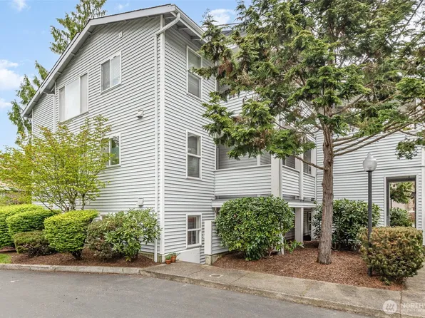 20824 70th Avenue W #1, Lynnwood, WA 98036