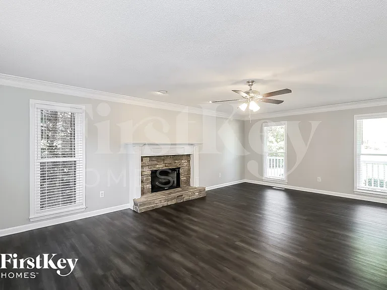 20 Abbey Ln — Photo 4