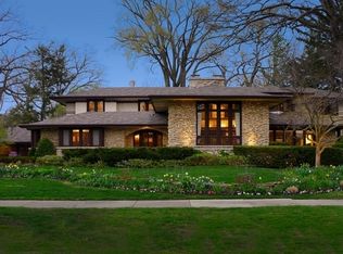 615 Warwick Rd, Kenilworth, IL 60043