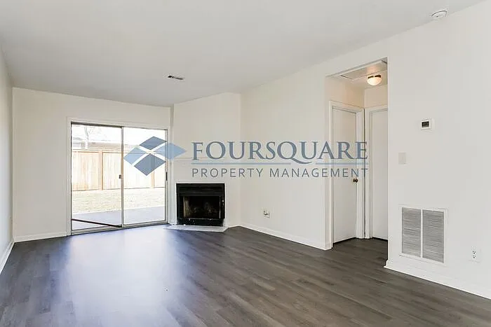 2604 Stewart Dr #B — Photo 5