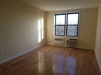 Rented by Max & Associates Realty Corp