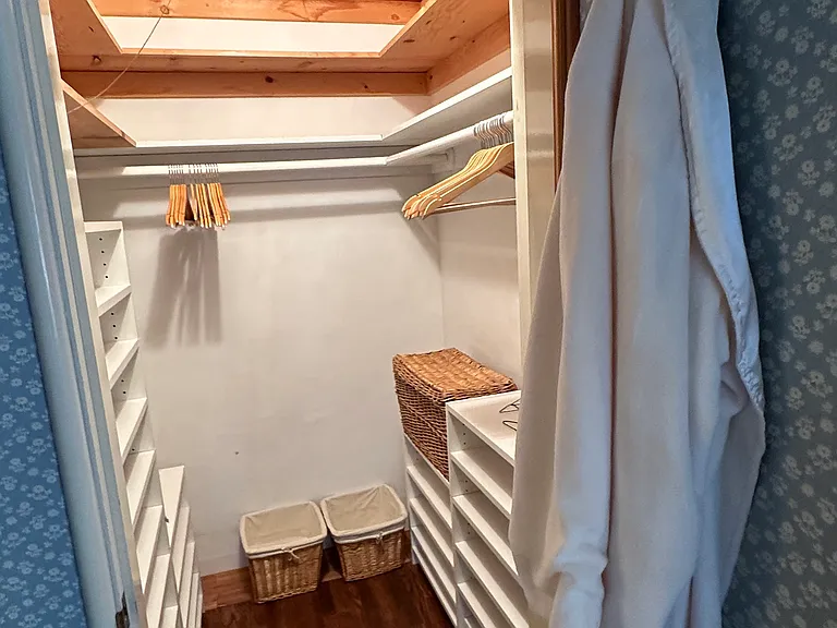 Robe ready, plus ample storage space
