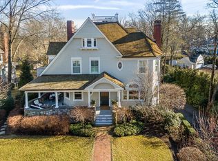 683 Pequot Ave, Southport, CT 06890