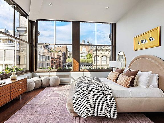 3rd image of 39 Crosby St #Phn