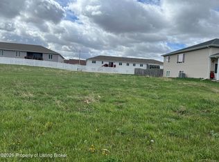 15th St W, Dickinson, ND 58601