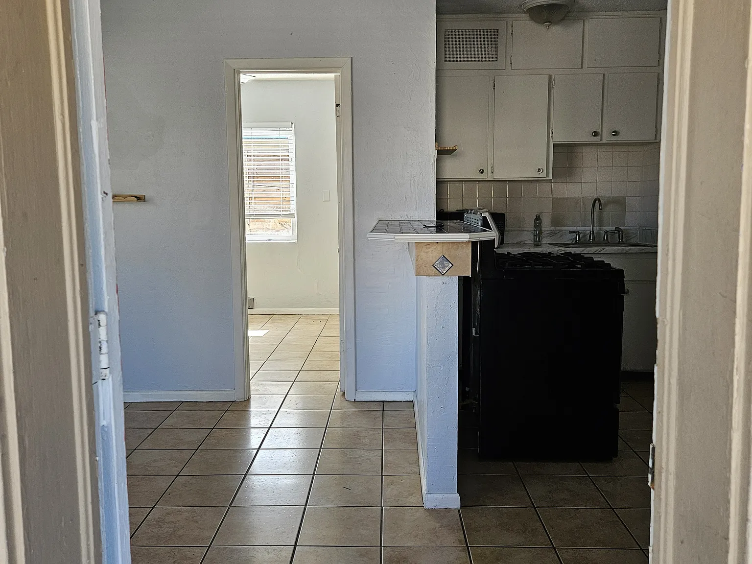 221 Condict Dr — Photo 2