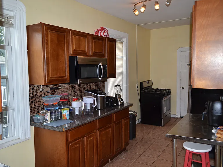 54 Pleasant St #3 — Photo 18