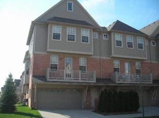 56656 Longhorn Dr, Shelby Township, MI 48316