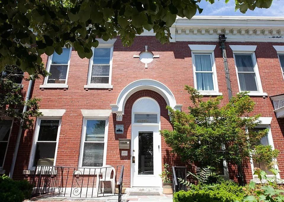 1743 Commonwealth Ave #1