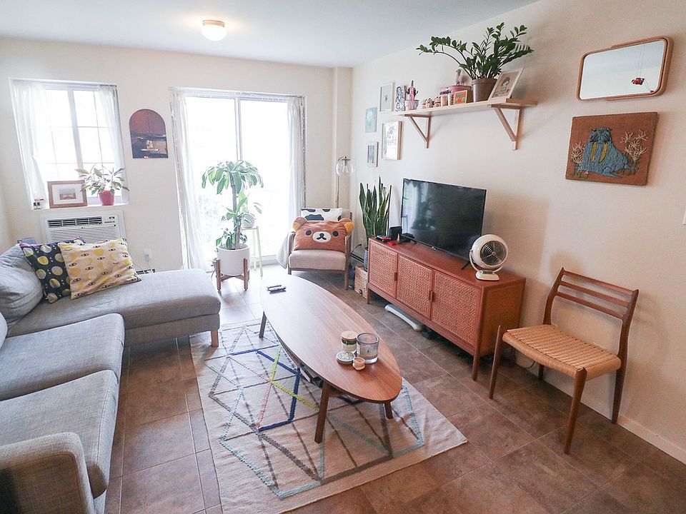 1st image of 771 42nd St #3