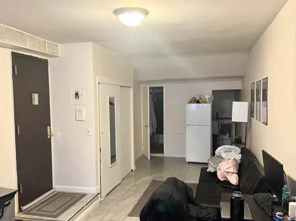 148 West 77th Street image 1 of 5