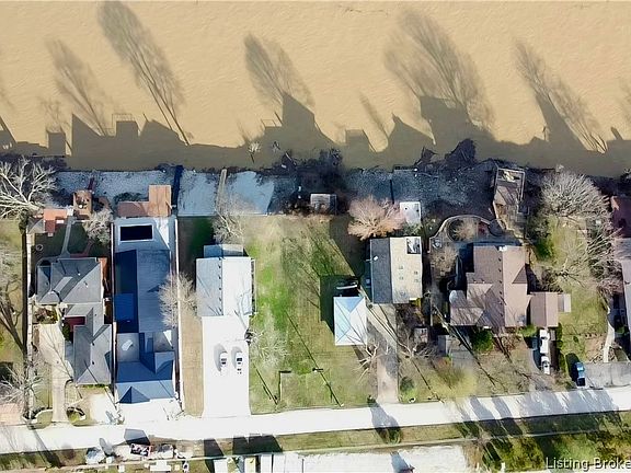 4th image of  Longview Beach Rd