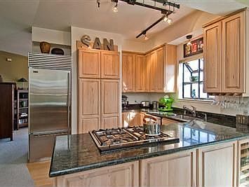3rd image of 3620 Market St APT 1