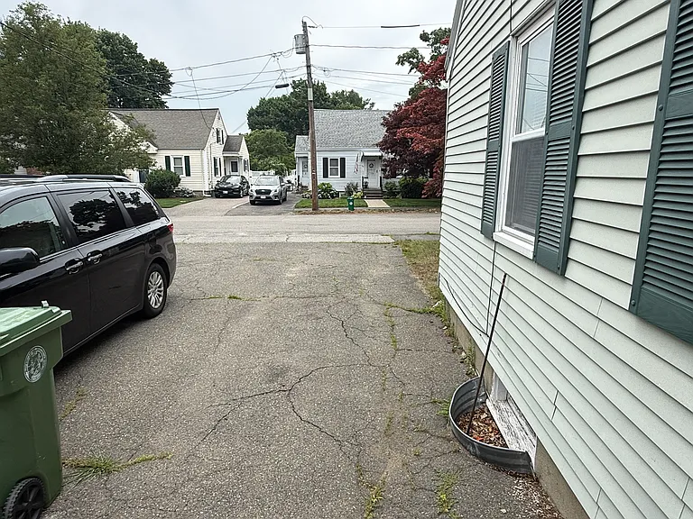31 Falmouth Rd — Photo 17