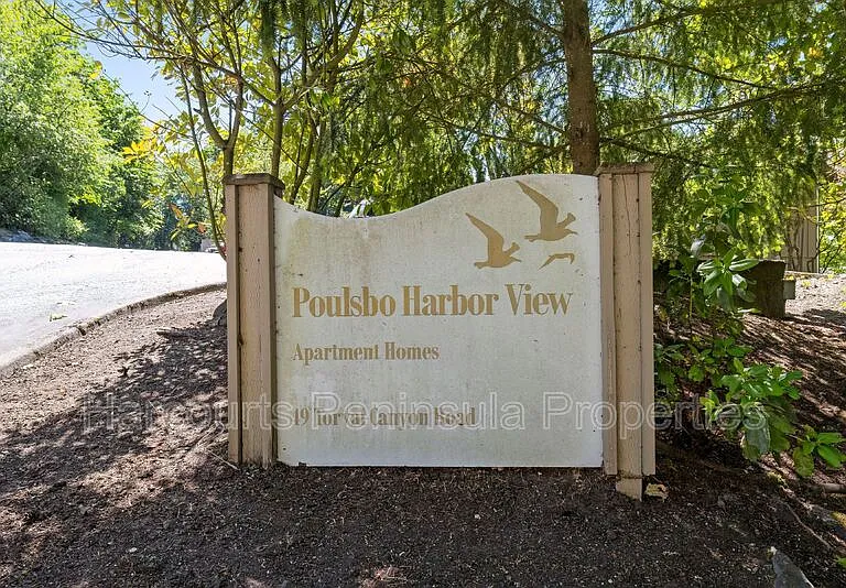 45 NE Torval Canyon Rd #4 — Photo 5