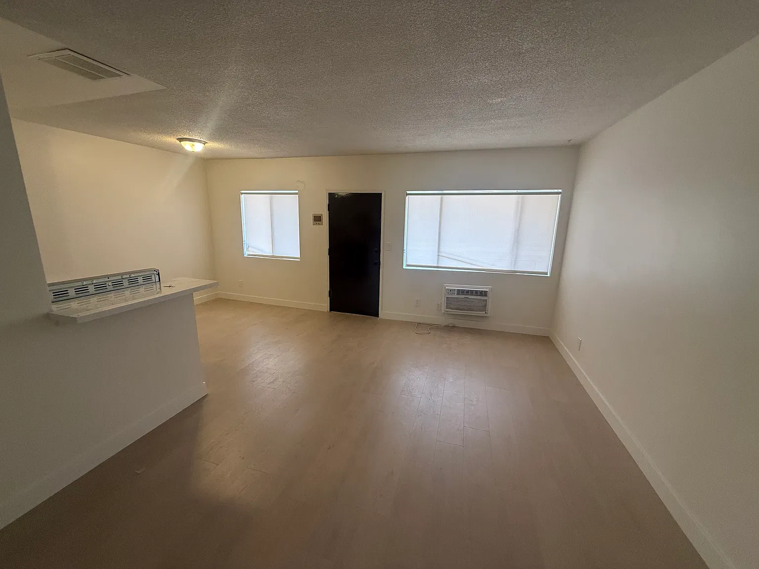1 bed, $2,000 — Photo 4