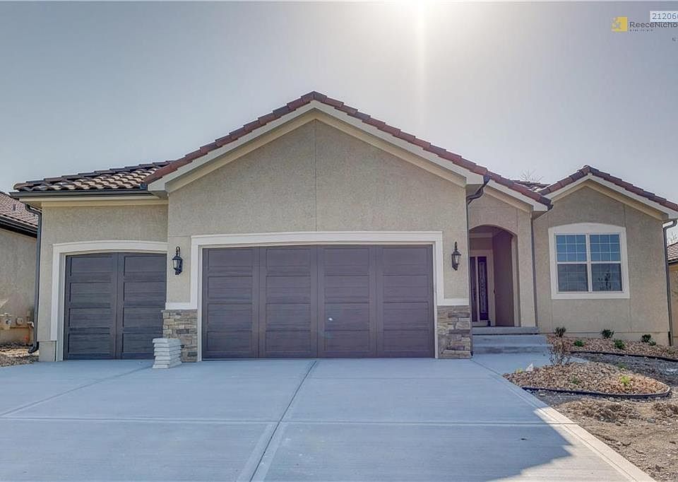 Home is under construction. Photo is same floorplan, different address.