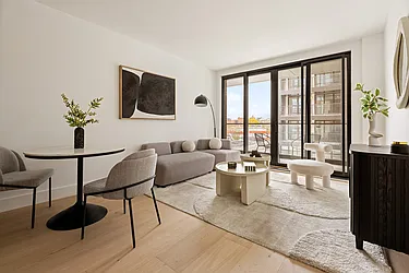 1025 Pacific Street, #3B