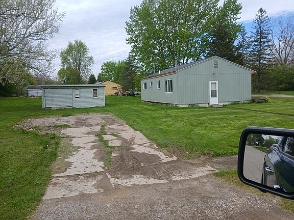 2nd image of 1106 E Princeton Ave
